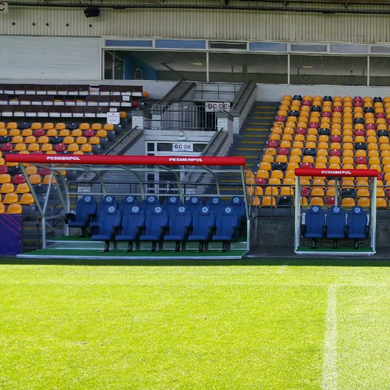 Kabiny dla zawodników rezerwowych PESMENPOL VIP Kabiny dla zawodników rezerwowych PESMENPOL VIP