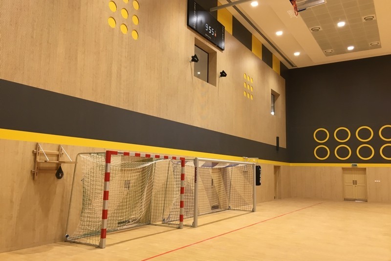 Hale sportowe - Oman