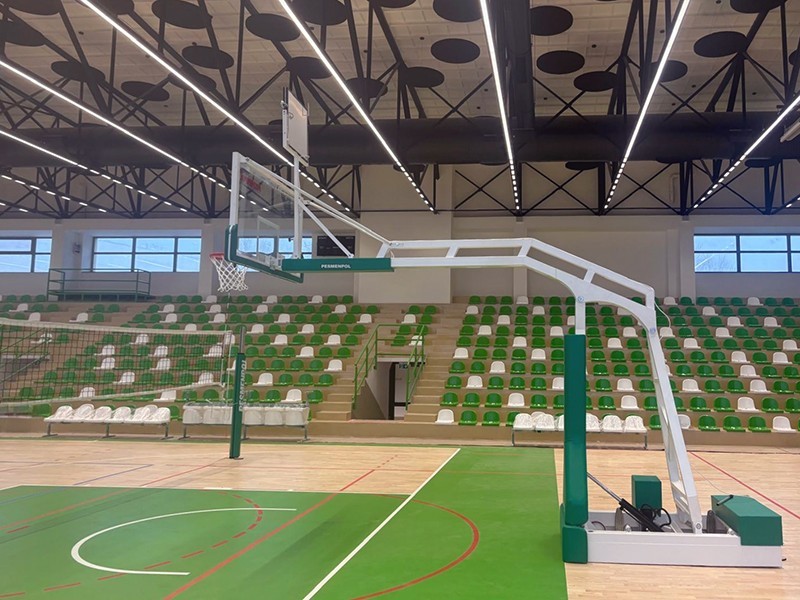 Wyposażenie hali sportowej...