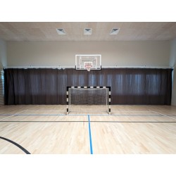 Sala gimnastyczna na piętrze