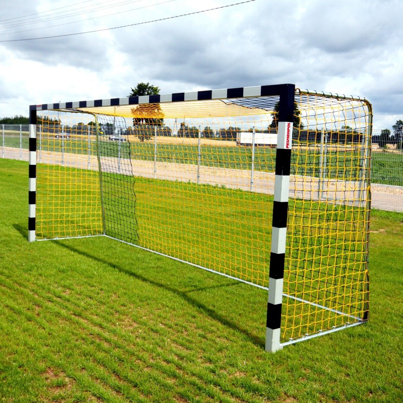 Bramki do piłki nożnej 5x2 m, profil kwadratowy, tulejowane – przedłużone Bramki do piłki nożnej 5x2 m, profil kwadratowy, tulejowane – przedłużone