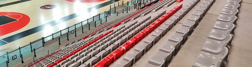 Siedziska jednoczęściowe montowane na widowniach